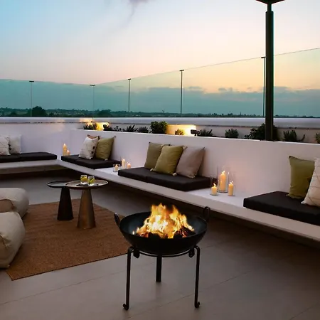 Amazing Lubbock 3 Bedrooms Private Outdoor Pool And Hot Tub Furnished Sun Terrace Shaded Furnished Terrace Bbq, Villa Protaras
