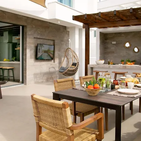 Villa Amazing Lubbock 3 Bedrooms Private Outdoor Pool Protaras