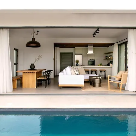 Amazing Lubbock 3 Bedrooms Private Outdoor Pool Villa