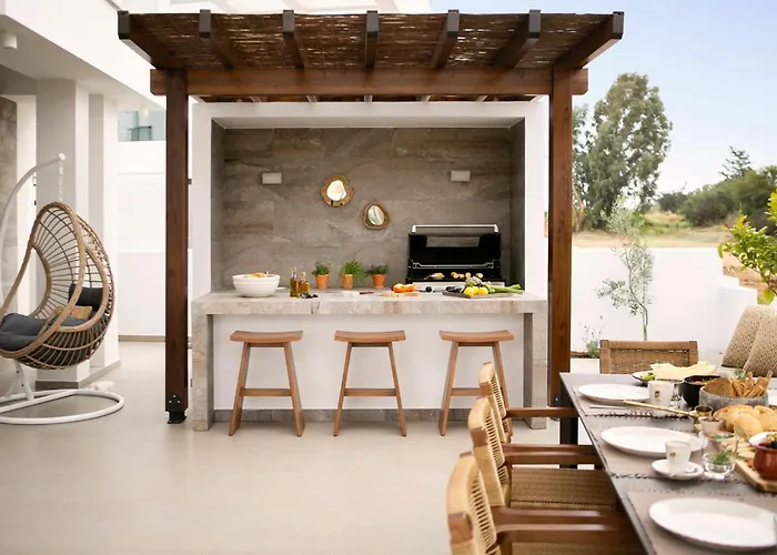 Amazing Lubbock 3 Bedrooms Private Outdoor Pool Protaras